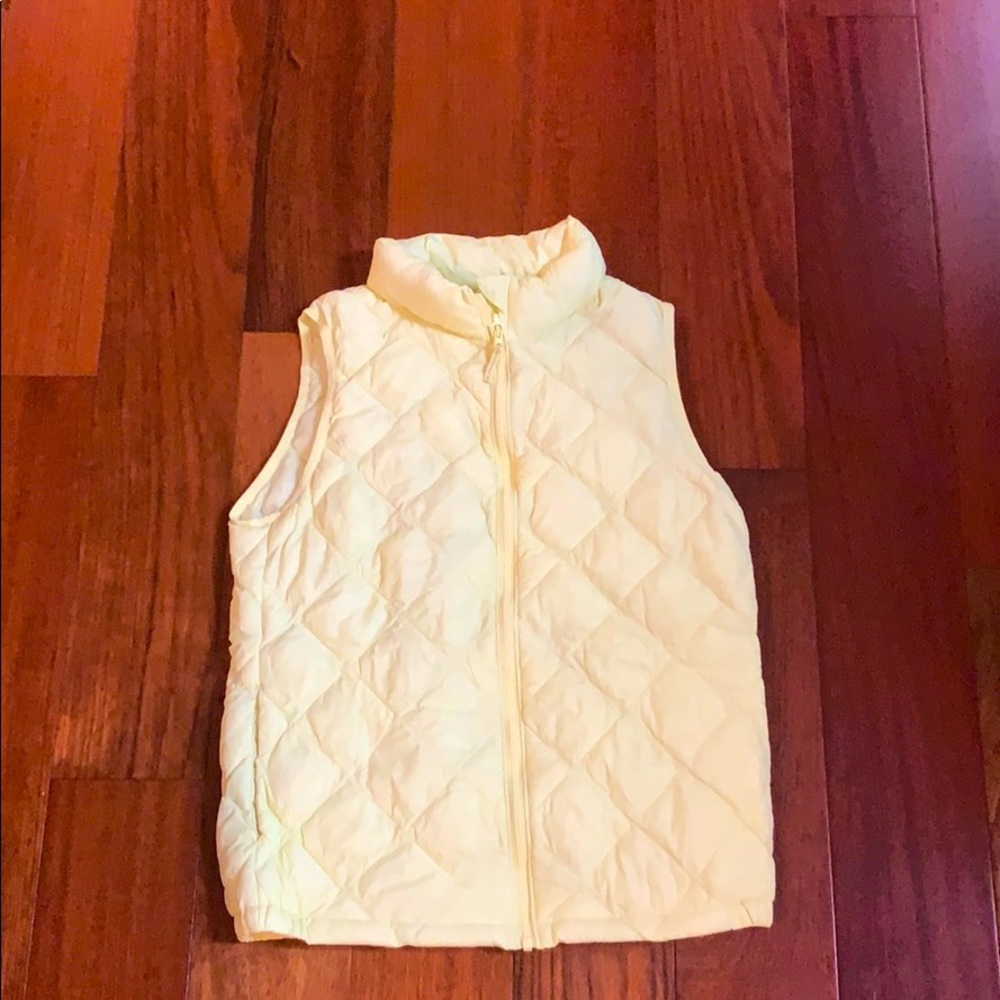 Yellow vest